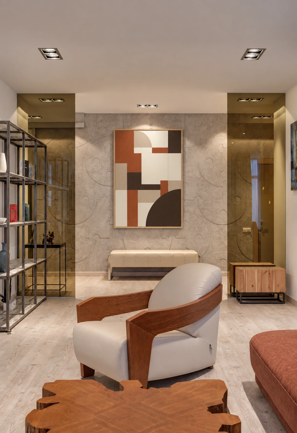Architecture de Terre — lounge de bois et de terre, cadre bois clair.
