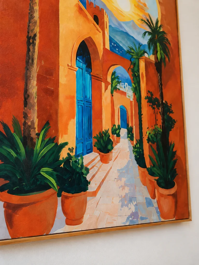 Détail de l’arche bleue et de la végétation de Passage marocain